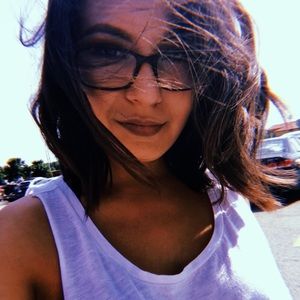 Meet your Posher, Kymora